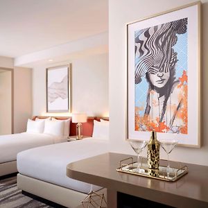Premium Queen Room