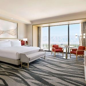 Premium King Room